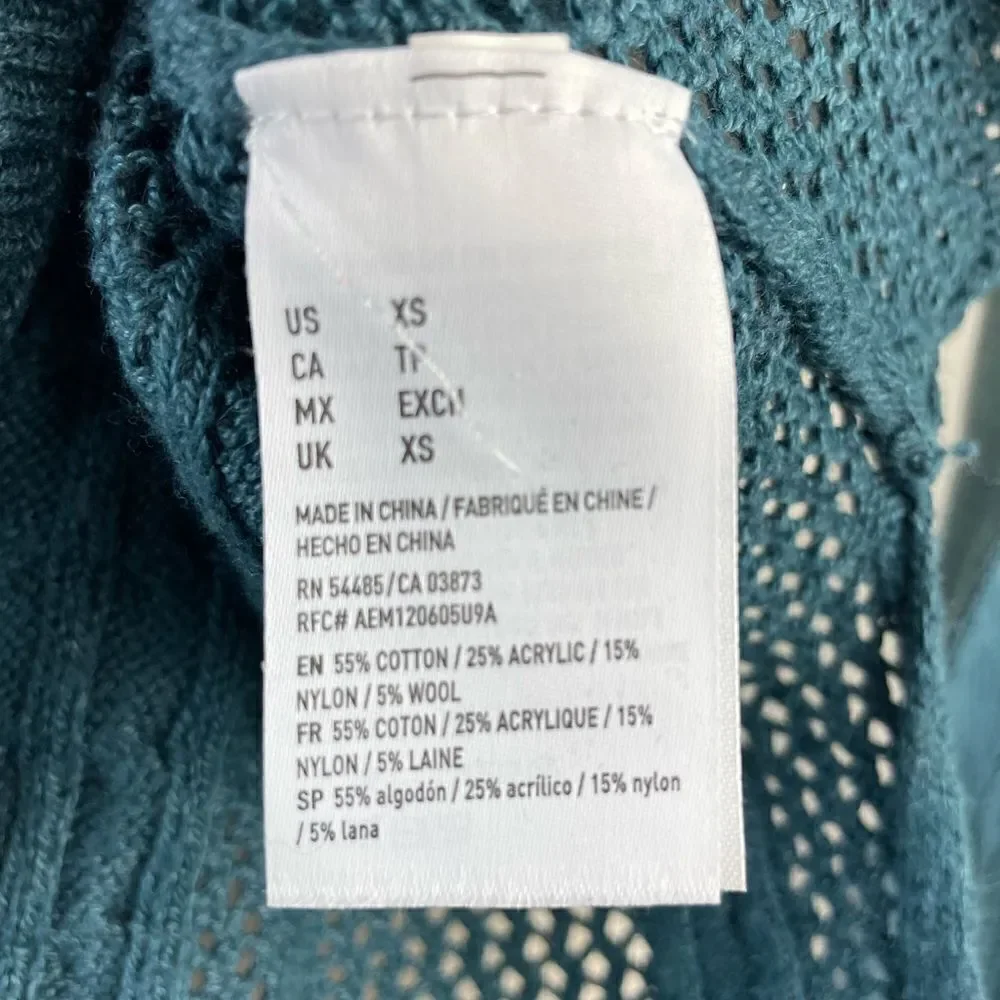 American Eagle Outfitters Loose Knit Sweater Size XS EUC